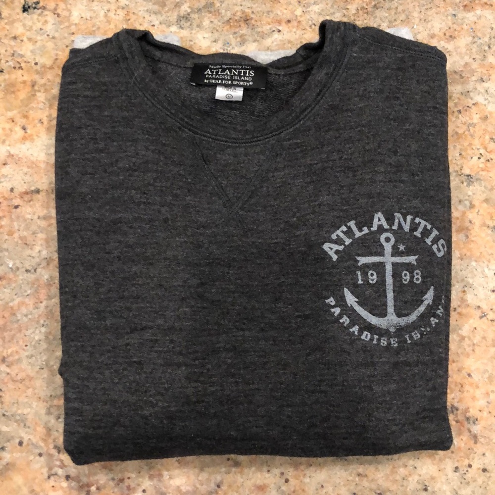 Atlantis Paradise Island Women’s sweatshirt